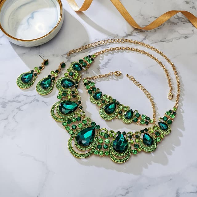 Detalle de Parure Clearine mariage “Fastueux diamanté” : collier plastron, boucles pendantes, bracelet (ensemble)