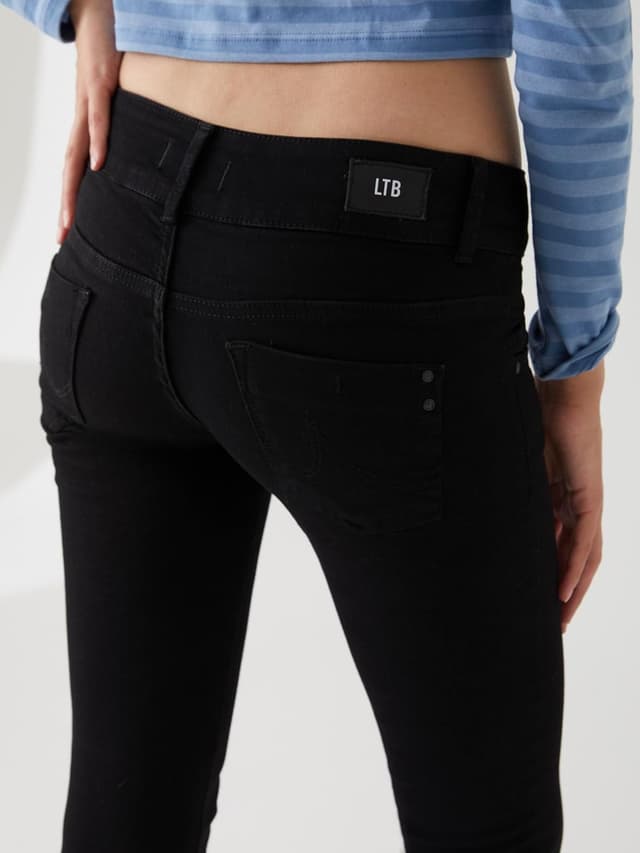 Detalle de LTB Jeans Molly – Jeans femme straight à 5 poches, stretch et détails boutonnés