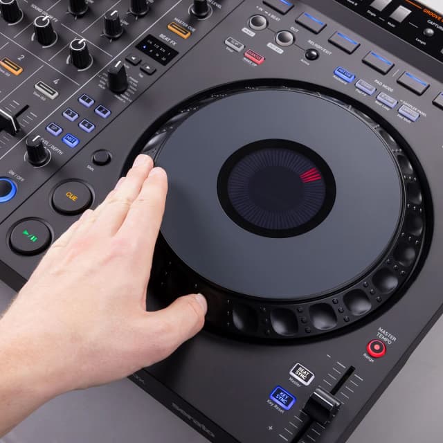 Detalle 2 de AlphaTheta DDJ-GRV6 DJ con 4 canales
