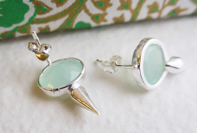 Detalle de Aqua Chalcedon Sterling Silber Ohrstecker (925) – handgefertigter Ohrschmuck mit natürlichem Edelstein