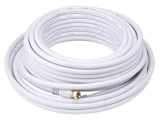Detalle de Monoprice 104061 RG6 Quad Shield CL2 Coaxial Cable with F Type Connector, 50ft (White)