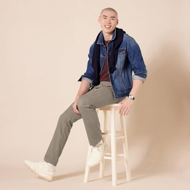 Detalle de Amazon Essentials Herren Knitterfreie Flatfront-Chinohose mit schmaler Passform