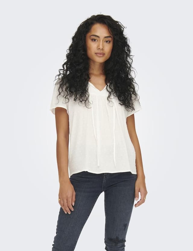 Detalle 2 de JDY women’s top: round neck to V-neck blouse with bow details