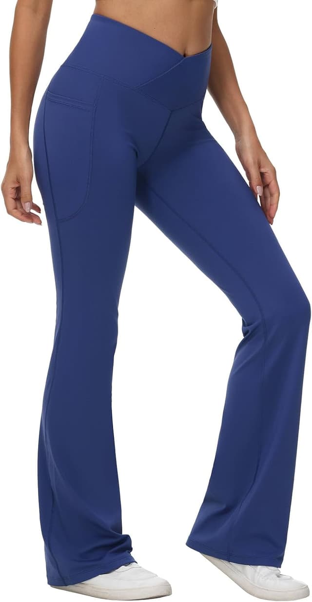 Detalle 2 de baleaf V Crossover Flare Leggings with Pockets