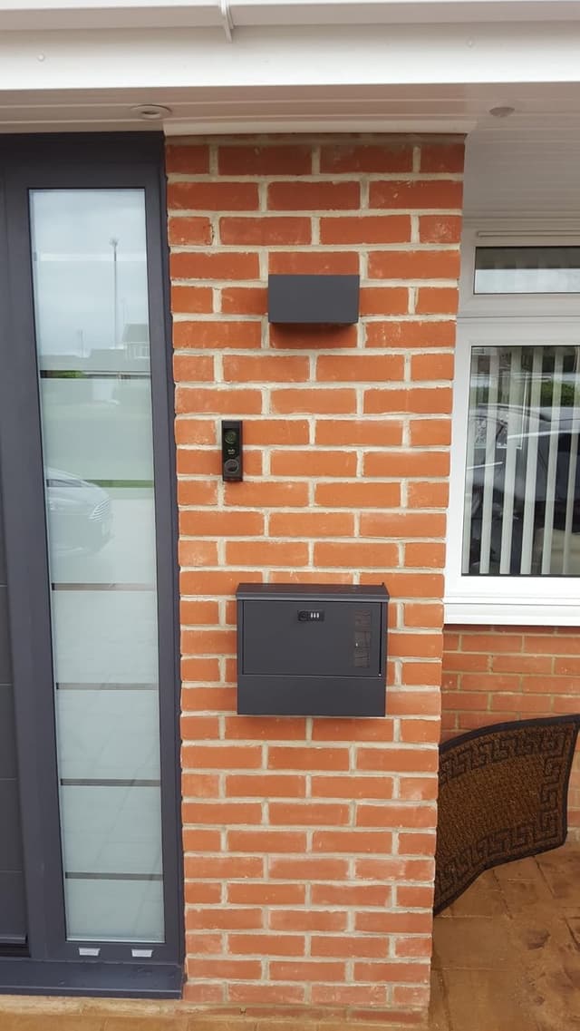 Detalle de wisdom line Lampada a parete Cubo LED IP65 25W regolabile 2200 lumen 6500K in alluminio (nero, luce fredda)