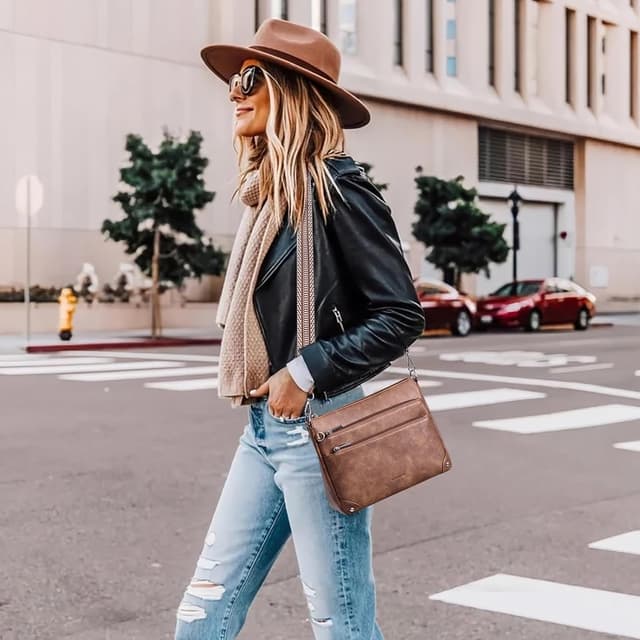 Detalle 2 de Lexiyat cross body bag with RFID 27 cm