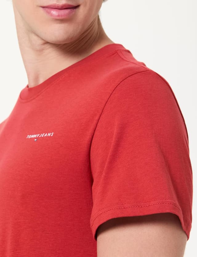 Detalle de Tommy Jeans Uomo Linear Chest Tee Slim Fit: t-shirt a maniche corte con taglio pulito