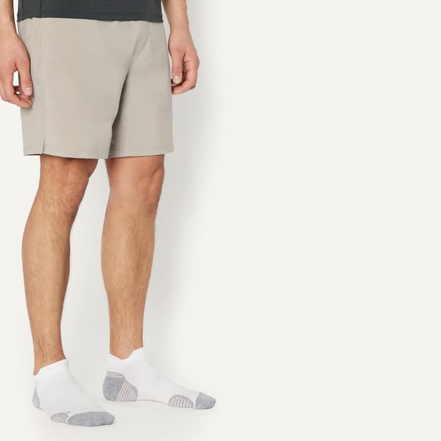 Detalle 2 de Amazon Essentials Herren sportliche Funktions-Laufsocken (3 Paar) mit Polsterung und Fußgewölbeunterstützung