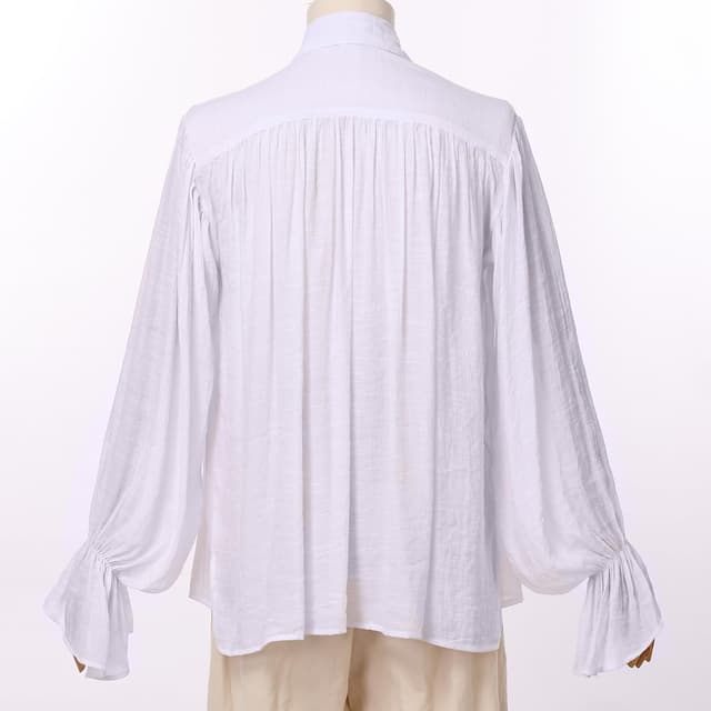 Detalle de GRACEART Medieval Nordic & Pirate Renaissance Shirt (men’s or women’s) – lyocell gothic captain style