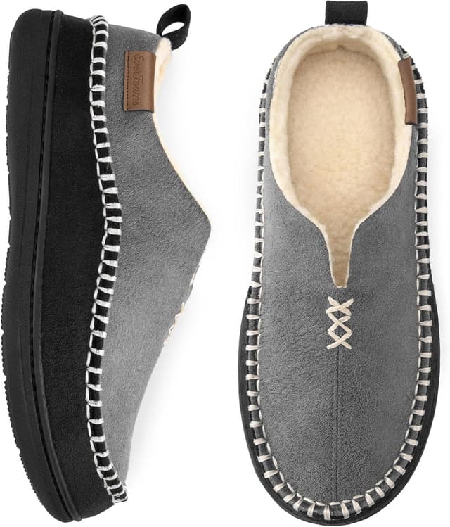 Detalle de EverFoams Men’s Micro Suede Memory Foam Moccasin Slippers with Fuzzy Sherpa Lining