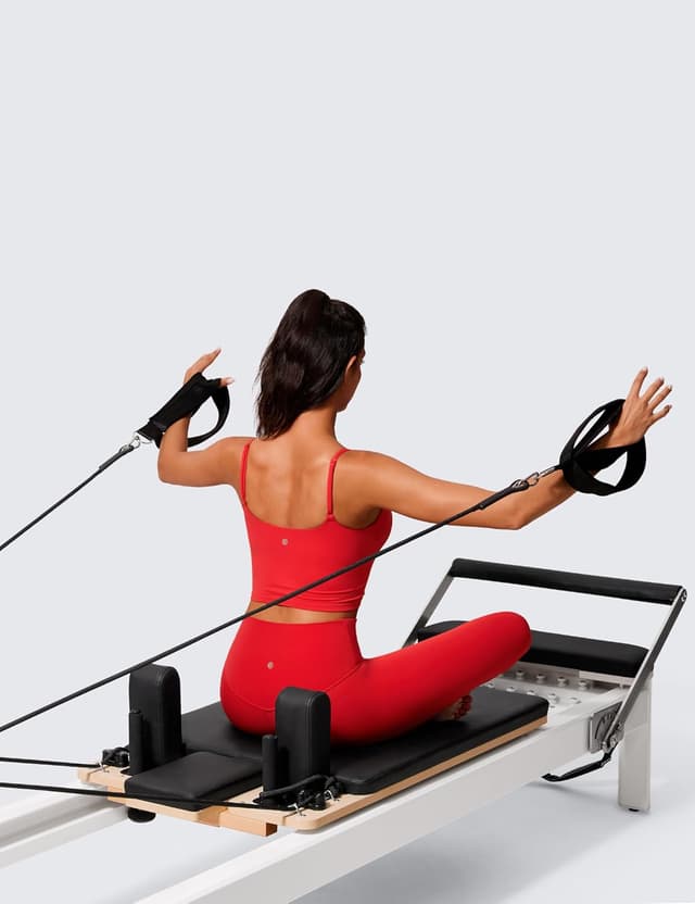 Detalle de CRZ YOGA Butterlift Women’s Scoop Neck Longline Sports Bra with Adjustable U-Back Straps