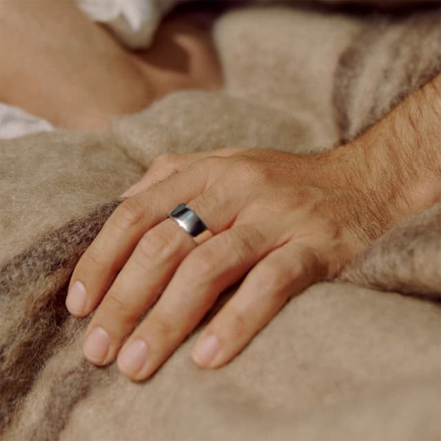 Thumbnail 3 de Oura Ring Gen4 Silver anillo inteligente