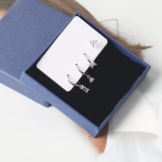 Detalle 1 de VELESAY créoles huggie en argent, Zirconium