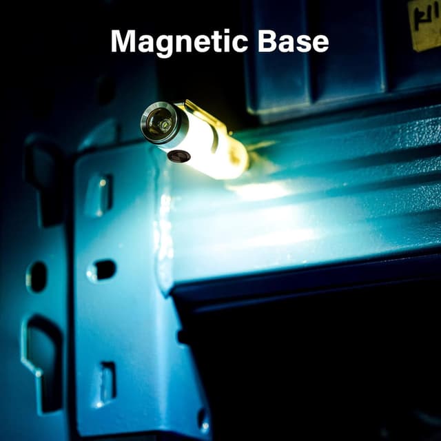 Detalle de RovyVon A5 Pocket Torch A5 Gen 4 mini torch with 450 lumens and sidelight