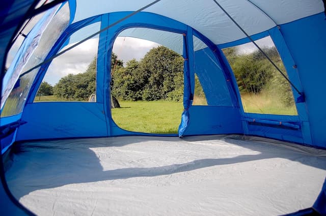 Detalle 1 de Tunnel tent for 5, Vango Farnham 500