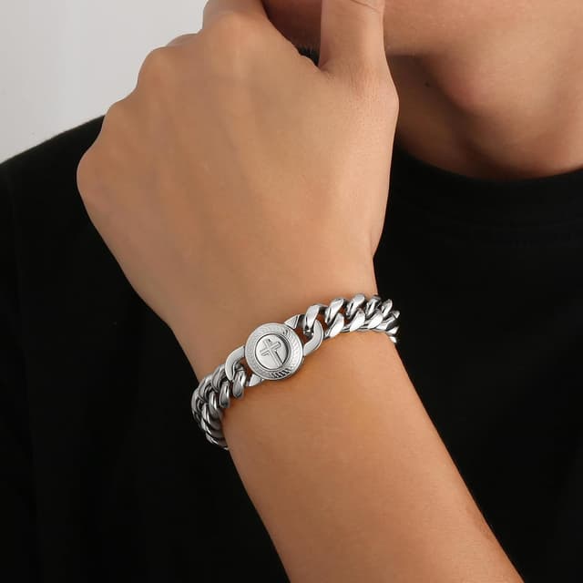 Detalle 2 de KRKC&CO 12 mm Panzerarmband für Herren mit Löwenkopf-/Totenkopf-Verschluss, 18K Gold beschichtet, 19 cm (Cuban Link)