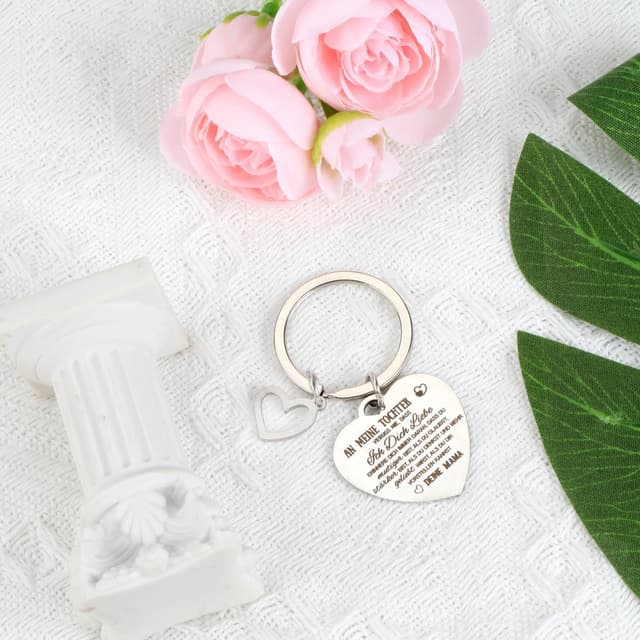 Detalle de OBEISN herzförmiger Edelstahl-Schlüsselanhänger mit Spruch – Geschenkidee für Frauen und Tochter