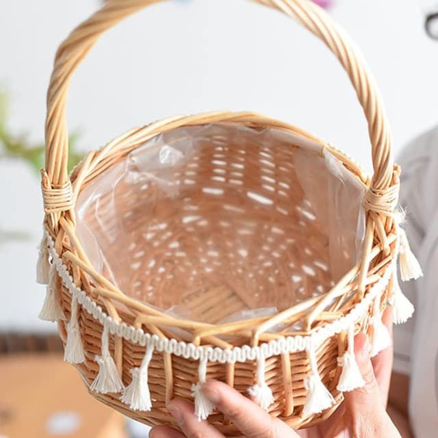 Detalle 2 de 2er-Set Weiden-Blumenkörbchen für Hochzeit mit Henkel (Vintage-Stil)