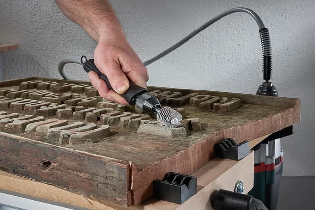 Detalle 2 de wolfcraft 2034000 Roue abrasive à lamelles T 6 mm (grain 80) diamètre 80 x 40 mm