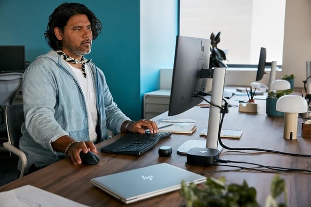 Detalle 2 de HP 480 Comfort Bluetooth Mouse