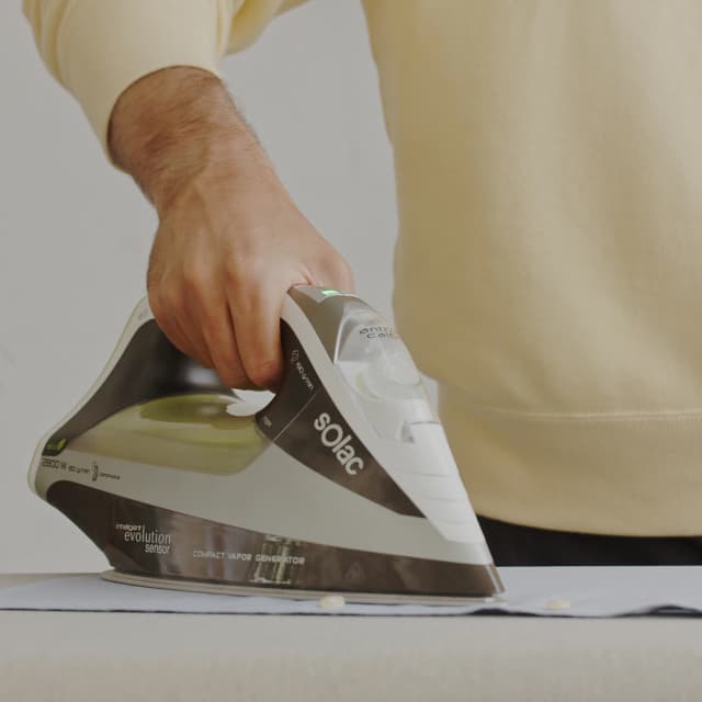 Detalle de Centro de planchado Solac Intelligent Evolution Sensor ⚙