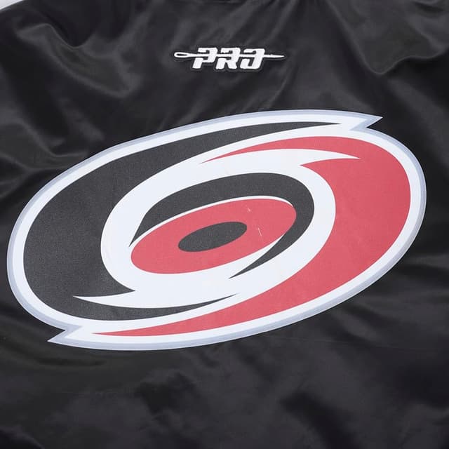 Detalle de Pro Standard Men’s NHL Classic Satin Jacket