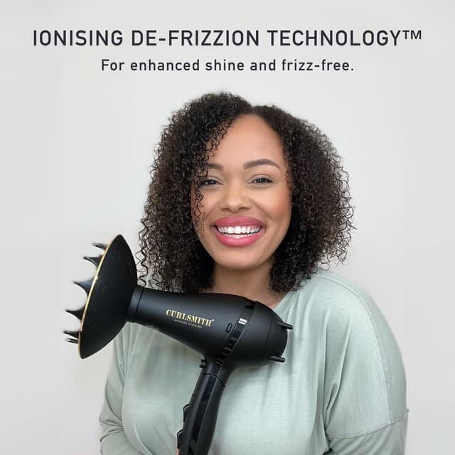 Detalle de Curlsmith Defrizzion Travel Edition Dryer with XL Diffuser | Dual-voltage compact hairdryer