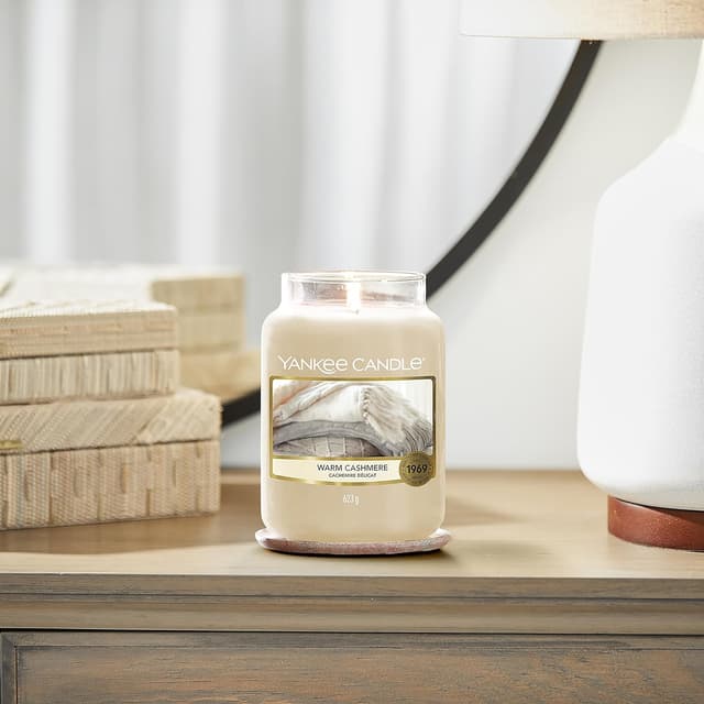 Thumbnail 6 de YANKEE CANDLE Cachemire délicat 150 h 🕯