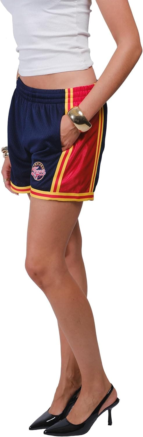 Detalle de Ultra Game Women’s WNBA Official Super Soft Teamplayer Basketball Shorts