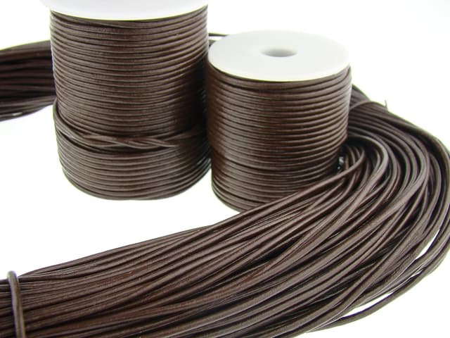 Detalle 2 de Benda/corda/striscia in pelle marrone, circa 2 mm, lunghezza 5 m