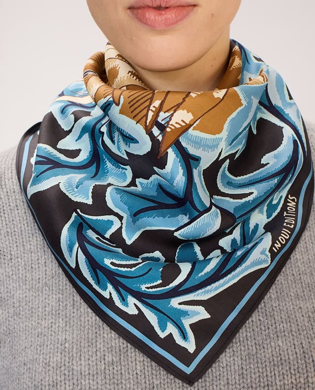 Thumbnail 1 de Inoui Editions Pañuelo de seda estampado