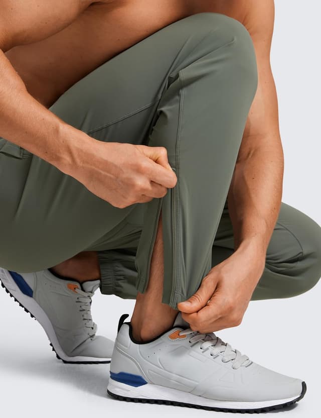 Detalle de CRZ YOGA Jogging léger homme avec séchage rapide, poches zippées – sauge grise (M)