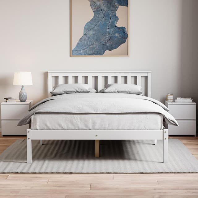 Detalle de Vida Designs Milan 4ft 6 Double Bed frame in white, solid pine with headboard