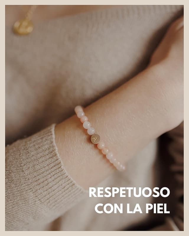 Thumbnail 3 de GD GOOD.designs pulsera letras cuarzo rosa 18K