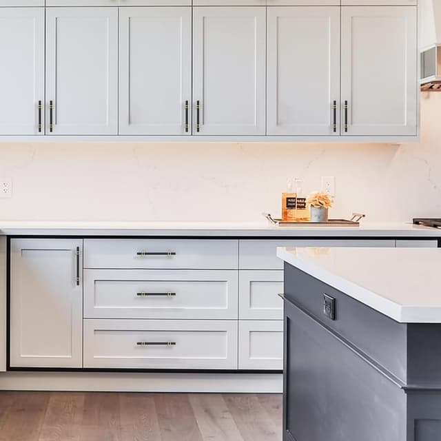 Detalle 1 de Amerdeco maniglie mobili nero e oro 10 pezzi