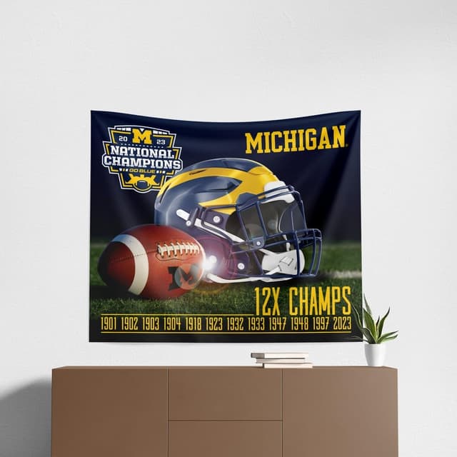 Detalle de Northwest NCAA Michigan Wolverines 2023 FBC National Champions wall hanging tapestry