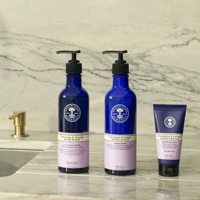 Thumbnail 4 de Neal's Yard Remedies Geranium & Orange Hand Cream 50ml