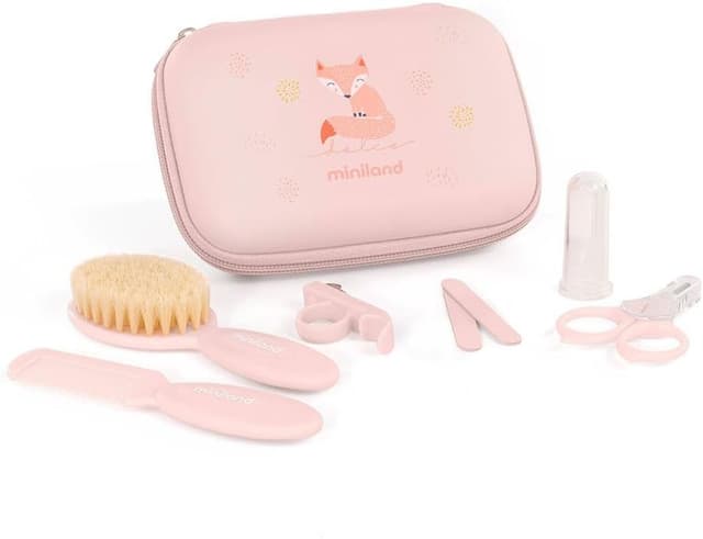 Detalle de Miniland Baby Kit Candy: borsa da toilette con accessori essenziali per cura e igiene del bambino