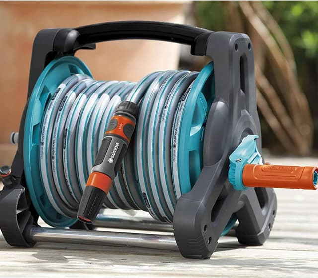 Detalle 2 de Gardena Kit avvolgitubo Classic 10 (8010-20) con tubo da 10 m e lancia