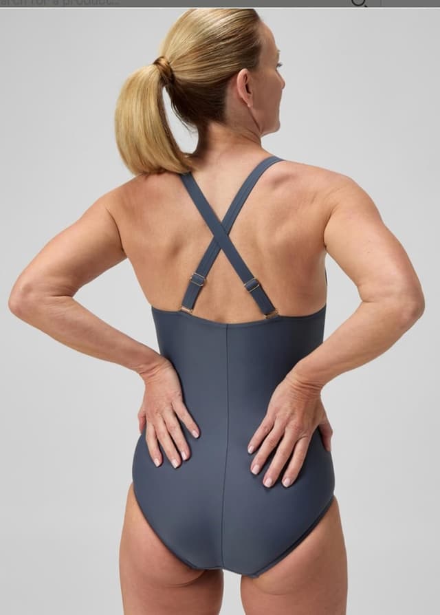 Detalle 2 de Speedo Shaping V Neck One Piece Swimsuit