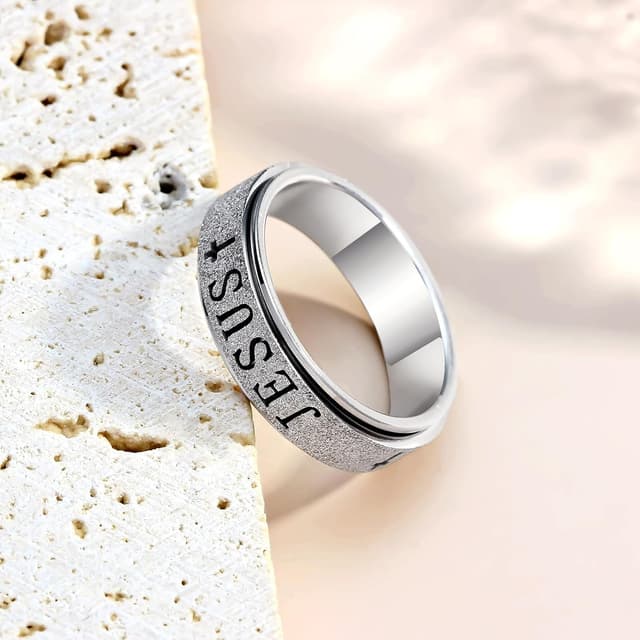 Detalle 2 de OreilleStar Cross Spinner Anxiety Ring for Women (Stainless Steel) — Fidget Thumb Ring, Sizes 5–10