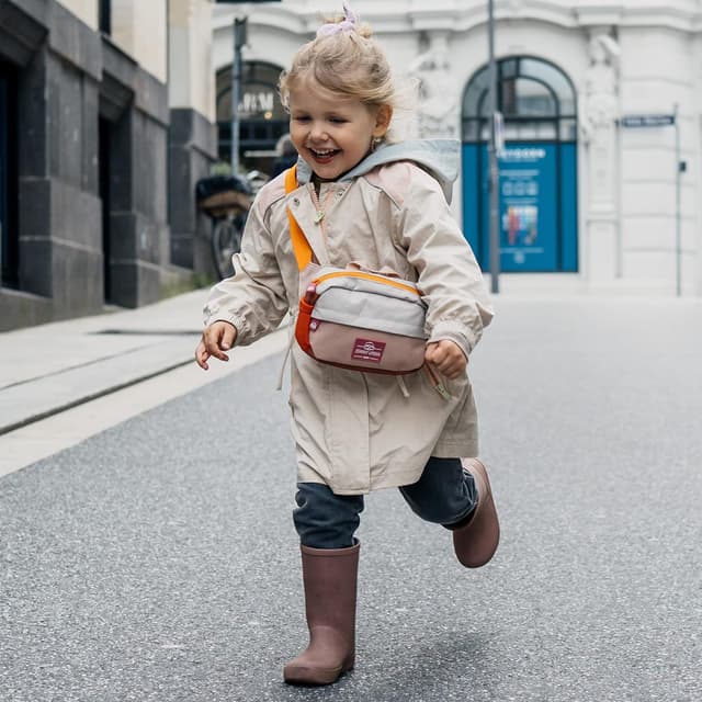 Thumbnail 6 de JOHNNY URBAN JUNIOR Felix Kinder-Bauchtasche ab 3 Jahren, recycelt & wasserabweisend – Rot/Rosa