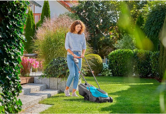 Thumbnail 6 de GARDENA Akku-Rasenmäher PowerMax 32/18V P4A Ready-to-Use-Set (14632-20) für bis 200 m²