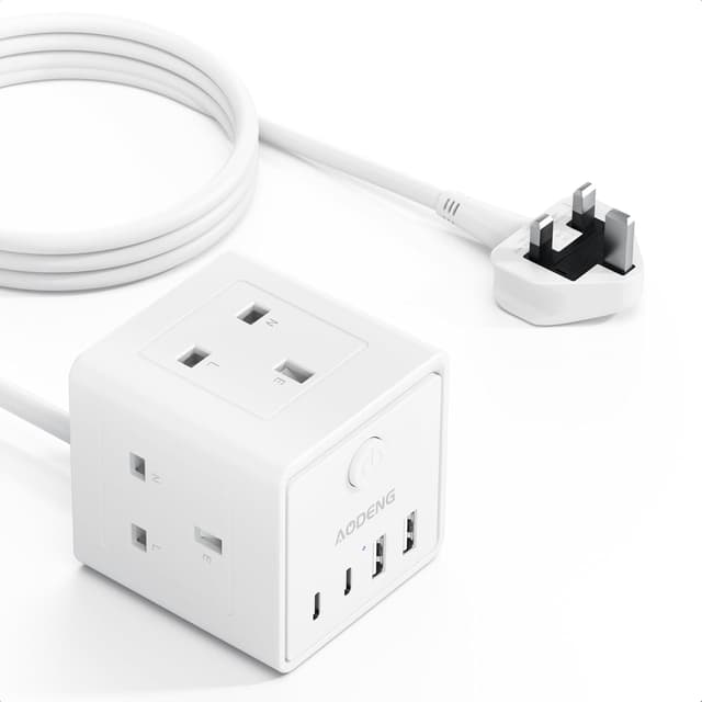 Detalle de 3M 3-Way Extension Lead with 4 USB (2 USB-A + 2 USB-C) and 3m Cable for Home Office