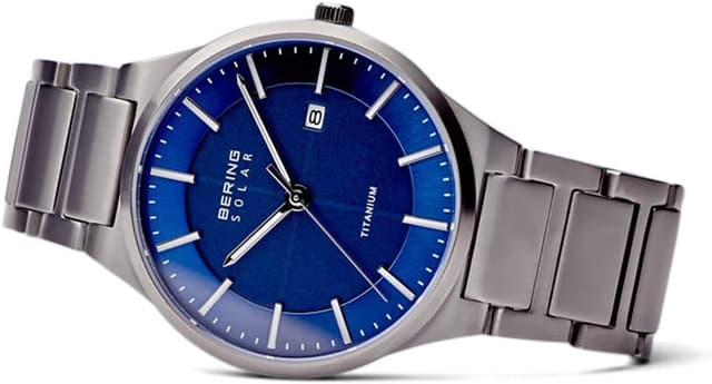 Thumbnail 1 de BERING Montre solaire 39 mm Titane