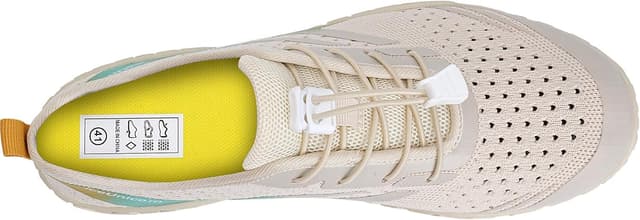 Detalle de Aqua Beach Water Shoes – quick-drying barefoot-style swim shoes with elastic straps