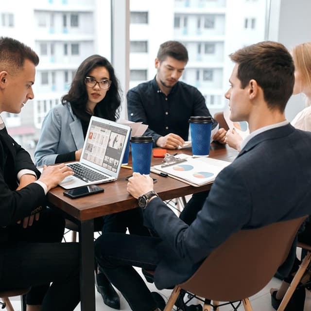 Detalle 2 de Lamosi 16 oz Disposable Coffee Cups with Lids (50-Pack) — paper insulated hot drink cups