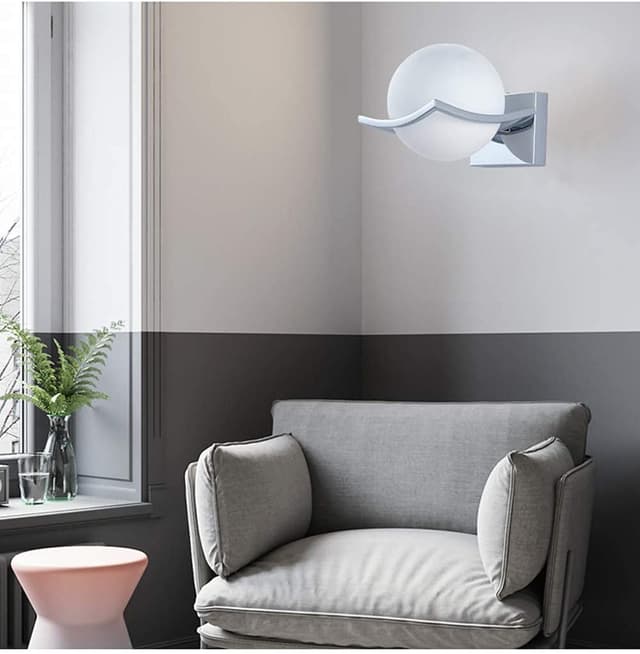 Detalle de DAXGD lampada da parete interna E27 minimal cromata con paralume in vetro (Ø15 cm)