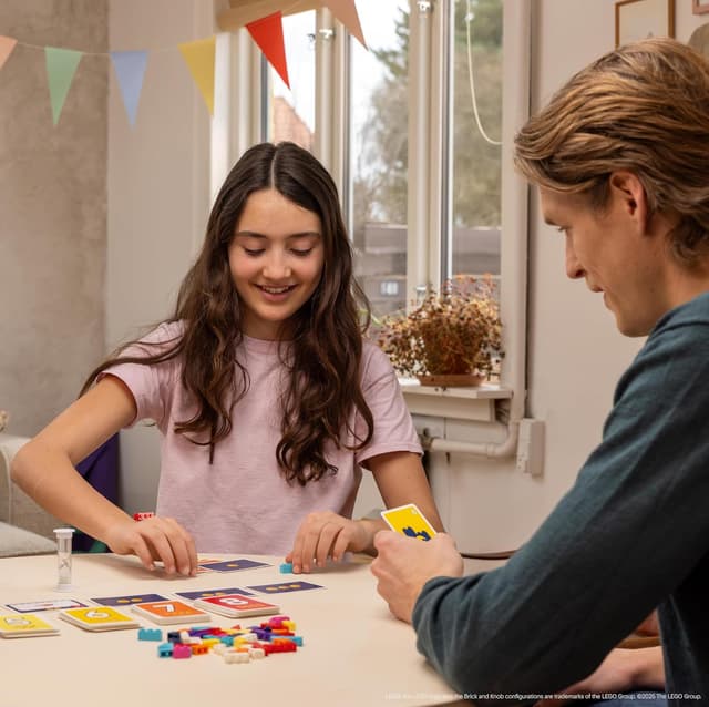 Thumbnail 6 de Asmodee Brick Like This! — Official LEGO party building game for families (Ages 7+, 2–8 players)