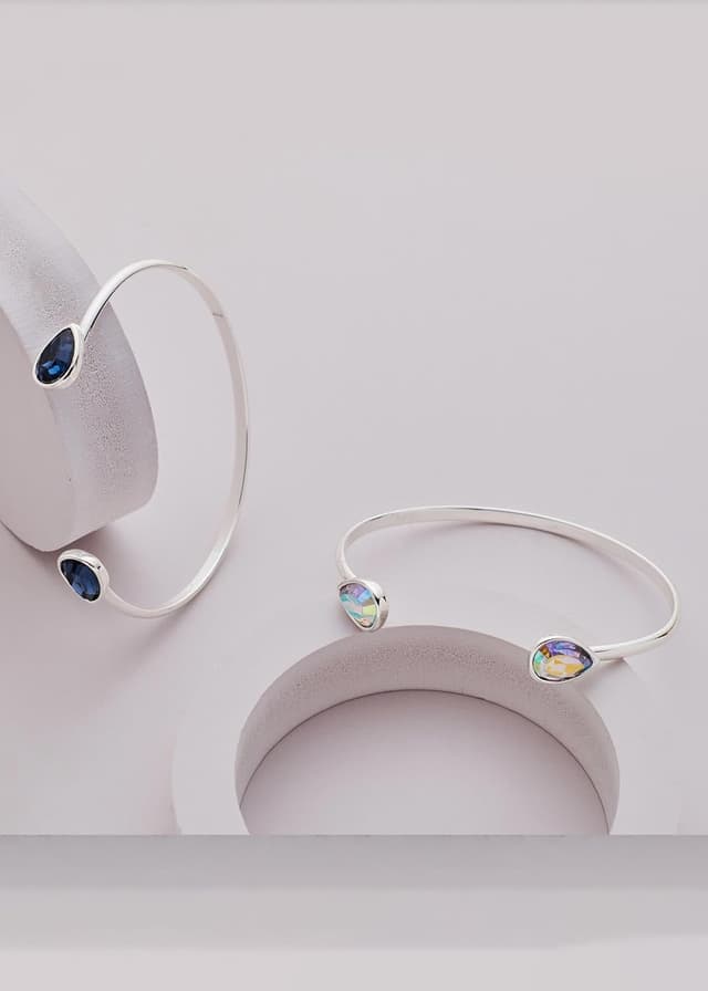 Detalle 2 de LILIE&WHITE Gold Armreif für Damen – elegantes, nicht-verfärbendes 2er-Set mit hypoallergenem Tragekomfort